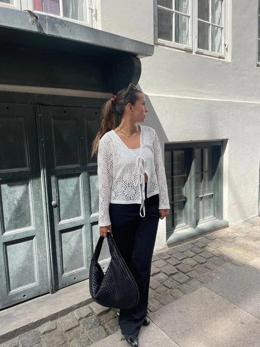 Classic Vintage Bag with a Flattering Fit