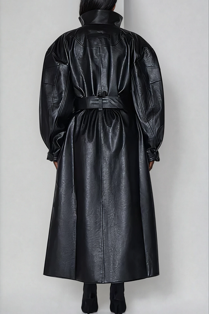 Classic Vintage & Enduringly Stylish Coat