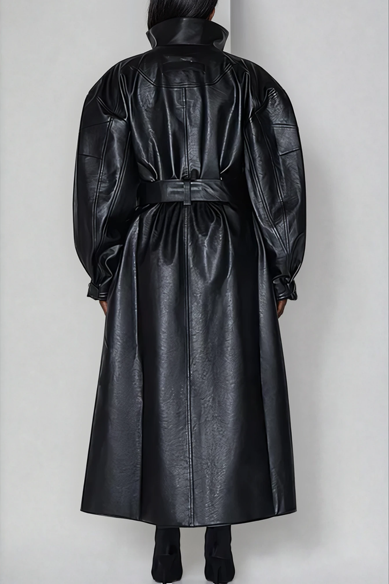 Classic Vintage & Enduringly Stylish Coat