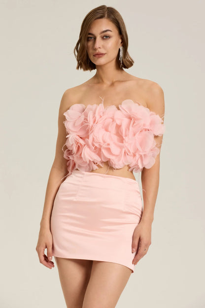 Beautifully Finished Top in a Timeless Design