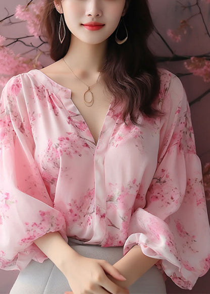 Beautifully Crafted Blouse in a Classic Style