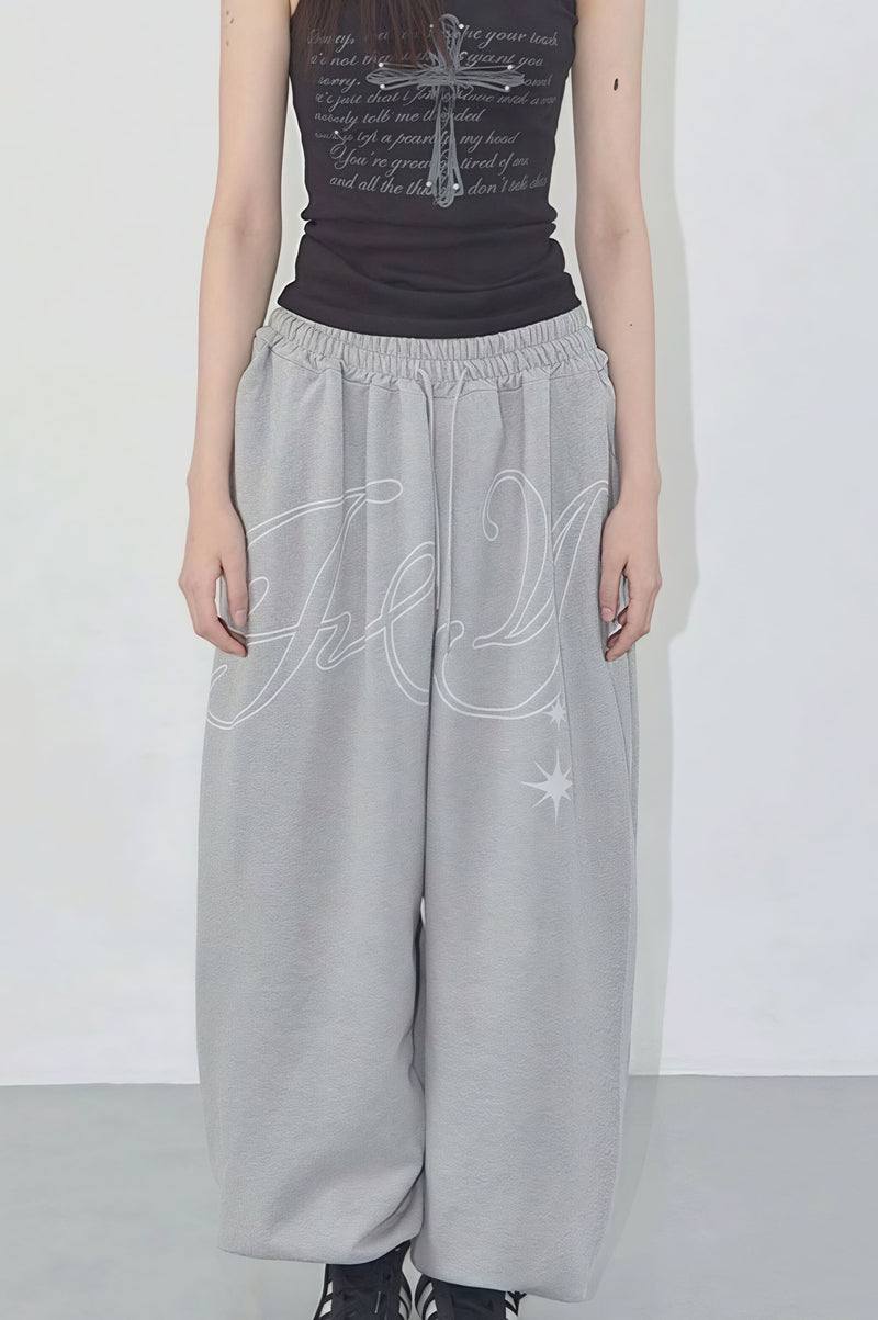 Classic Vintage Pants with a Flattering Fit