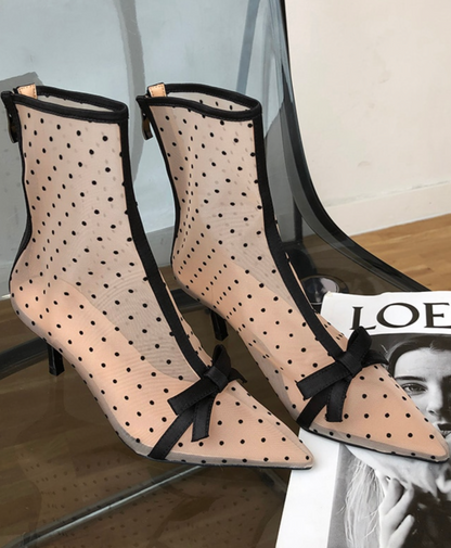Classic Vintage Boots with a Flattering Fit