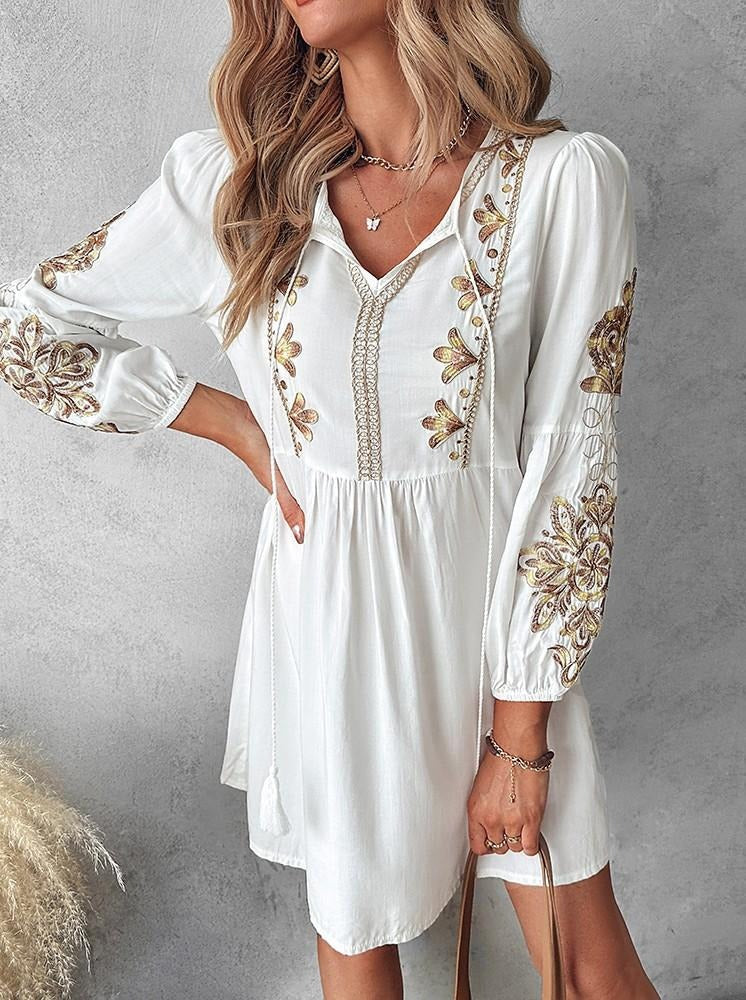 Well Tailored Dress with a Graceful Silhouette