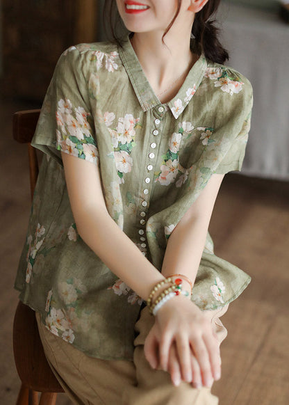 Well Tailored Shirt with a Graceful Silhouette