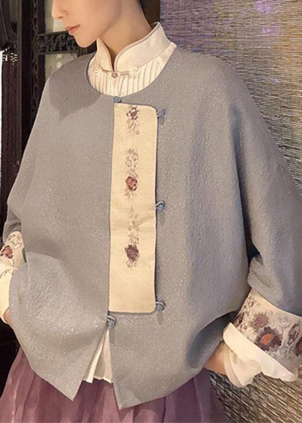 Elegantly Styled Jacket for Everyday Wear
