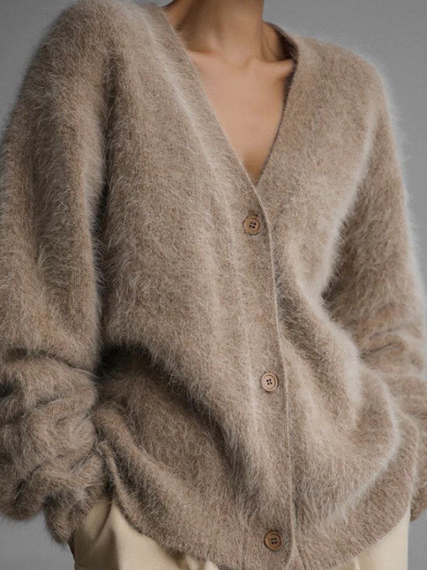 Effortlessly Elegant Cardigan with a Timeless Design