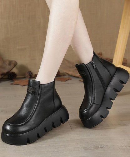 Polished Boots with an Effortless Classic Look