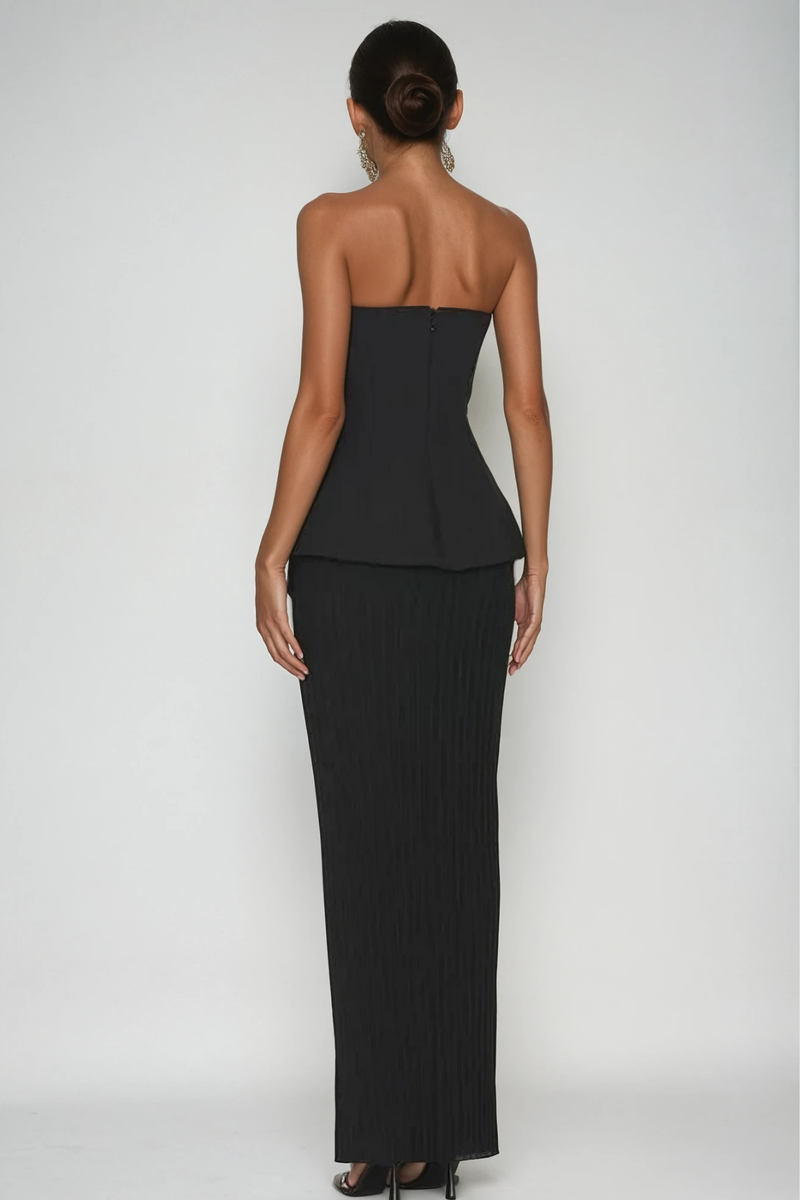 Sophisticated Garment with a Clean Classic Look
