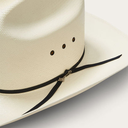 Sophisticated Garment with a Clean Classic Look