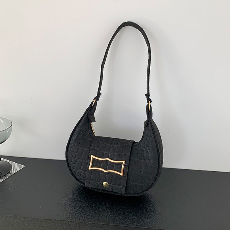 Sophisticated Bag with a Clean Classic Look