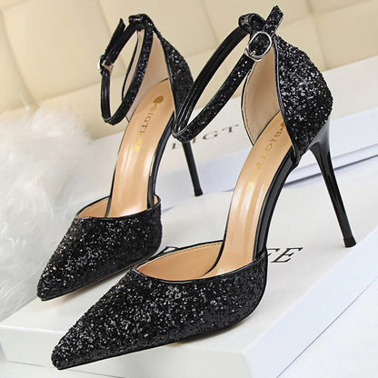 A Vintage Style Heels with Delicate Timeless Details