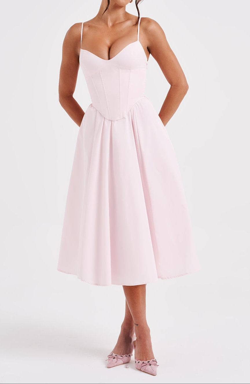 Classic Vintage Dress with a Flattering Fit