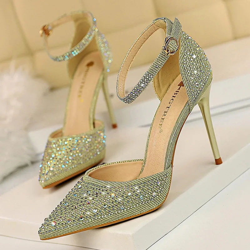 Elegantly Styled Heels for Everyday Wear