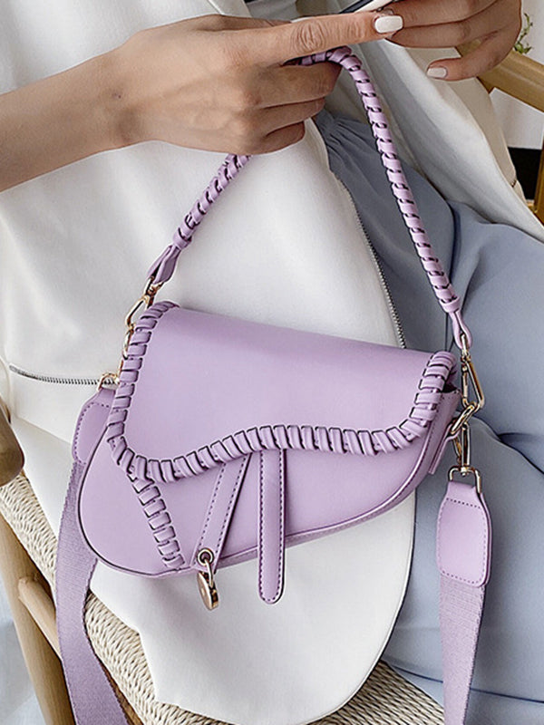 Well Tailored Bag with a Graceful Silhouette