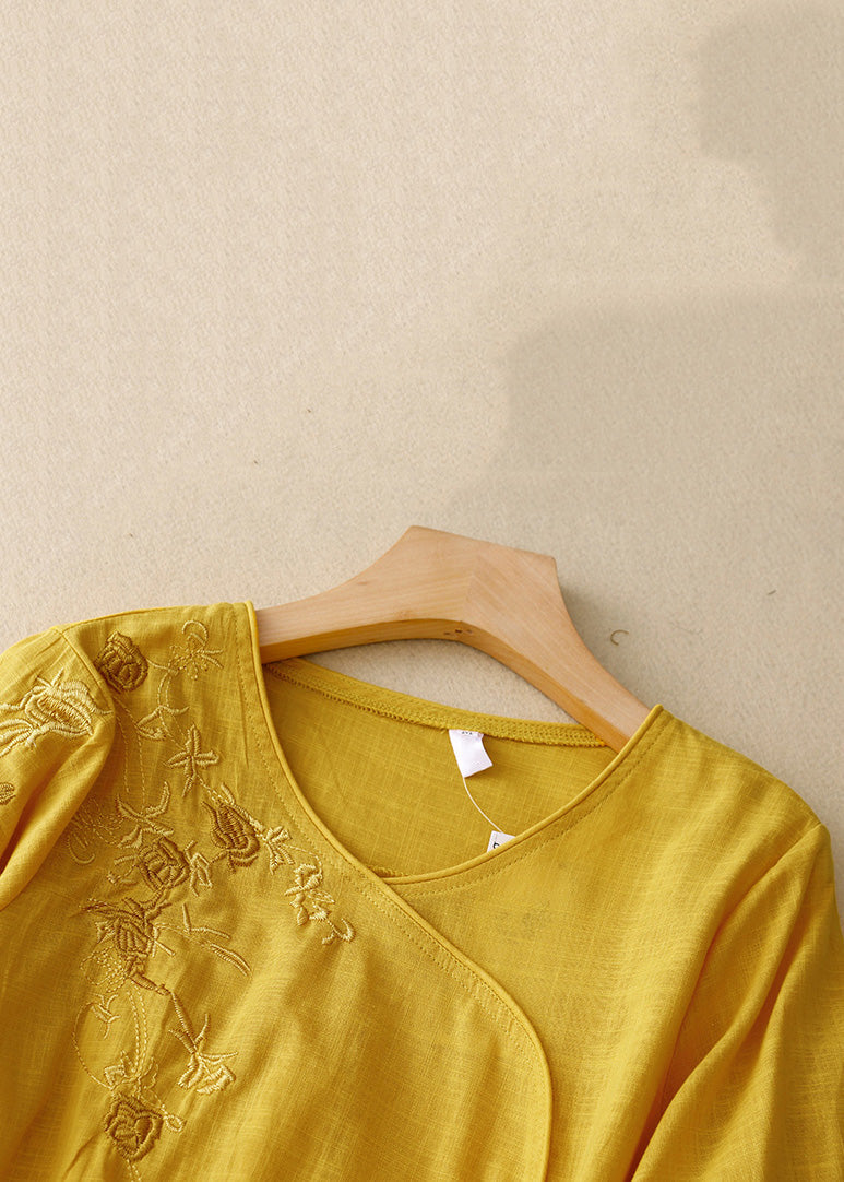 Classic Vintage & Enduringly Stylish Blouse