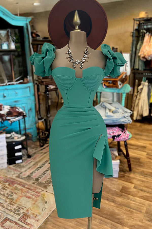 Gracefully Styled Dress for Any Occasion