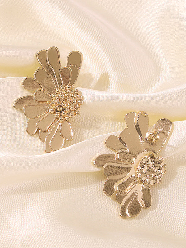 Elegantly Styled Garment for Everyday Wear