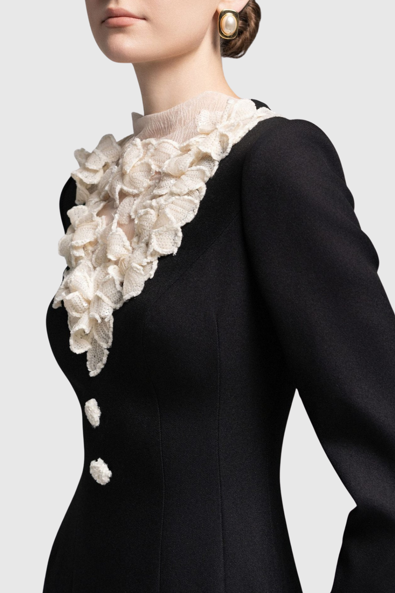 Sophisticated Dress with a Clean Classic Look