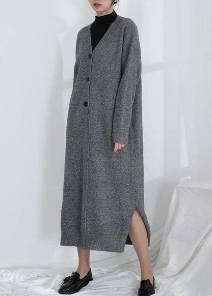Well Tailored Sweater with a Graceful Silhouette