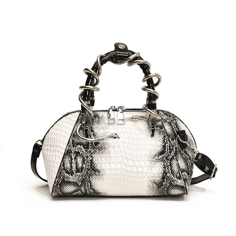 Beautifully Crafted Bag in a Classic Style