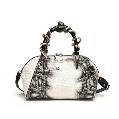 Beautifully Crafted Bag in a Classic Style