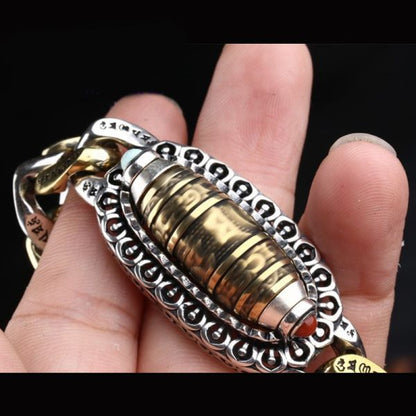 Beautifully Finished Garment in a Timeless Design