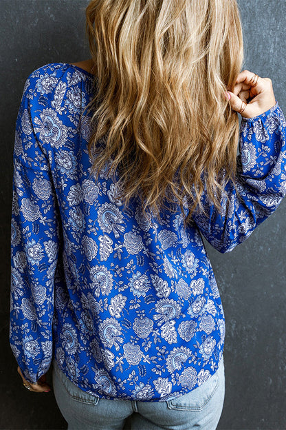 Sophisticated Blouse with a Clean Classic Look