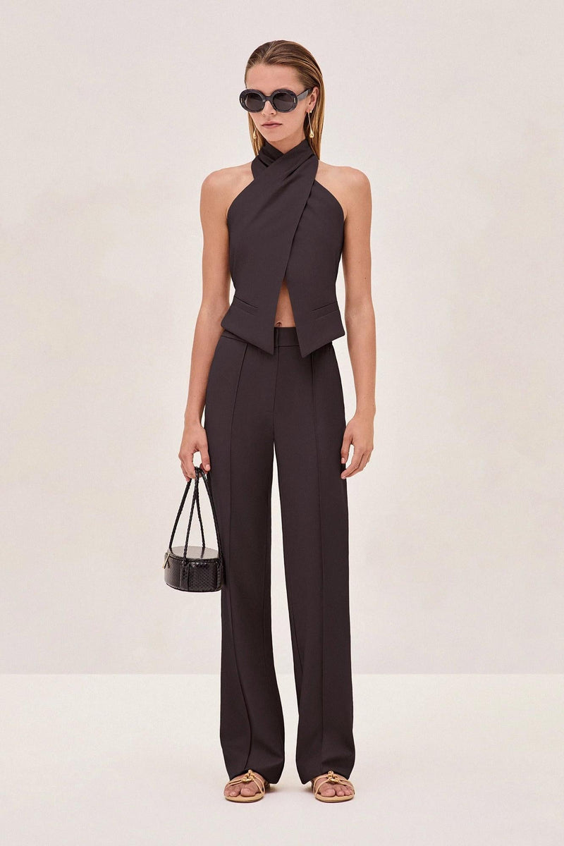 A Vintage Style Top with Delicate Timeless Details