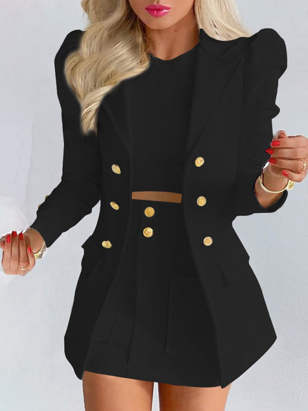 Effortlessly Elegant Garment with a Timeless Design