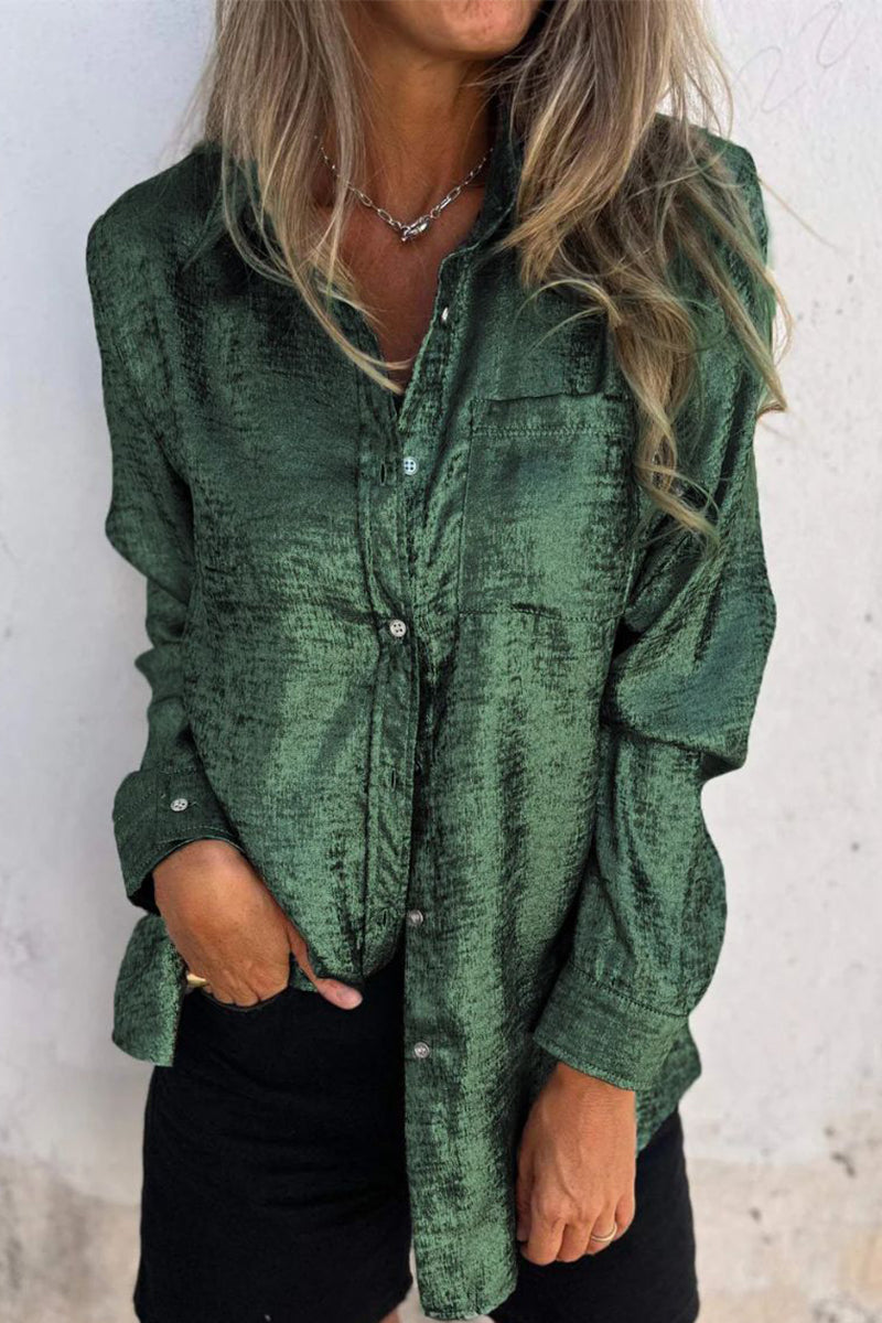 Effortlessly Elegant Top with a Timeless Design