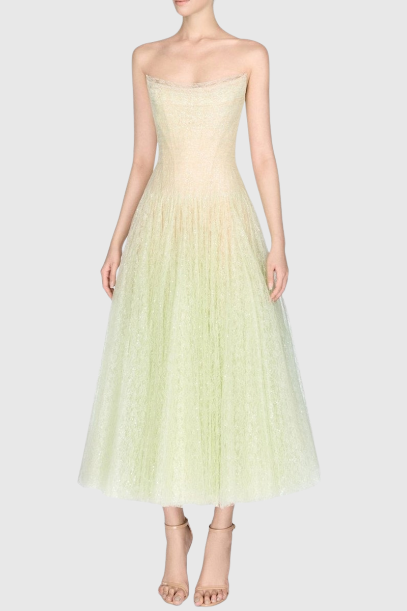 Classic Vintage & Enduringly Stylish Dress