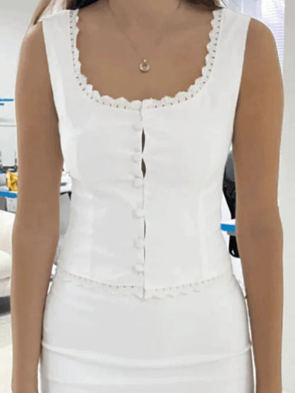 Effortlessly Elegant Top with a Timeless Design