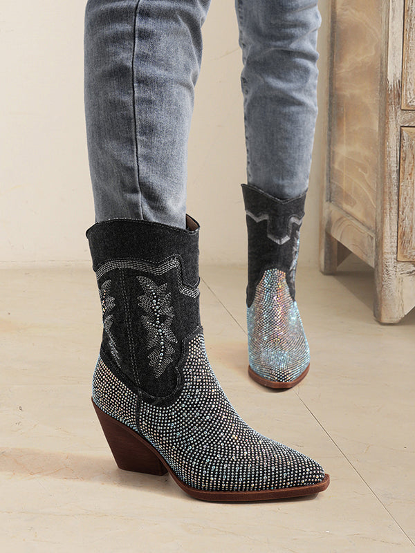Well Tailored Boots with a Graceful Silhouette