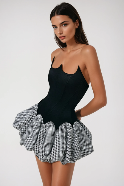 Classic Vintage & Enduringly Stylish Dress