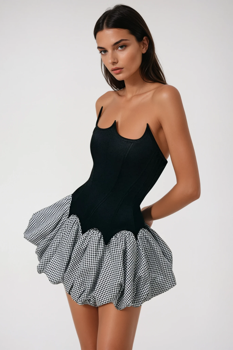 Classic Vintage & Enduringly Stylish Dress