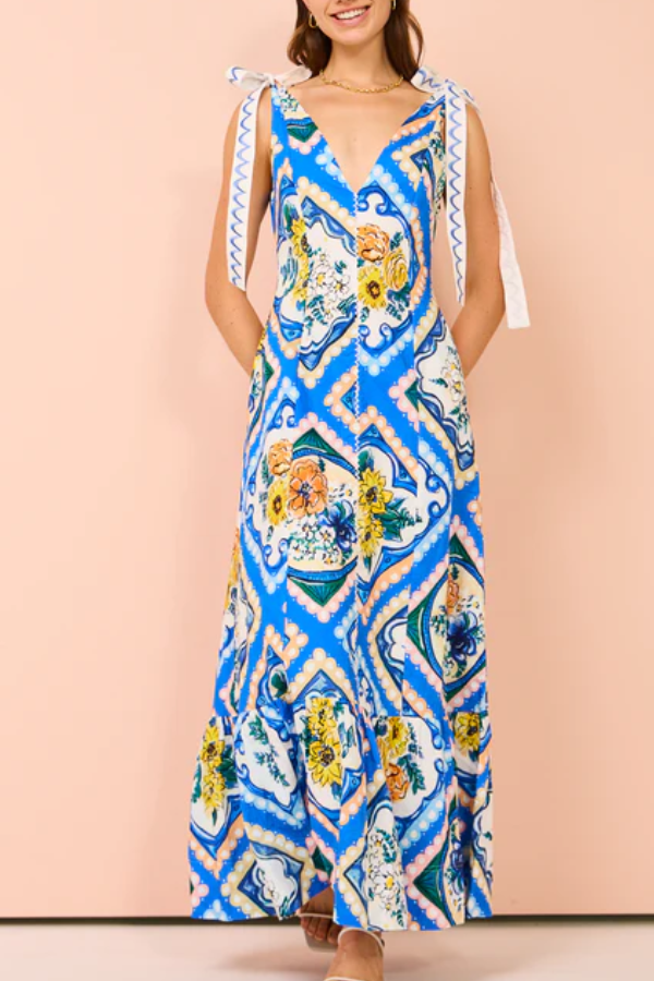 Classic Vintage & Enduringly Stylish Dress