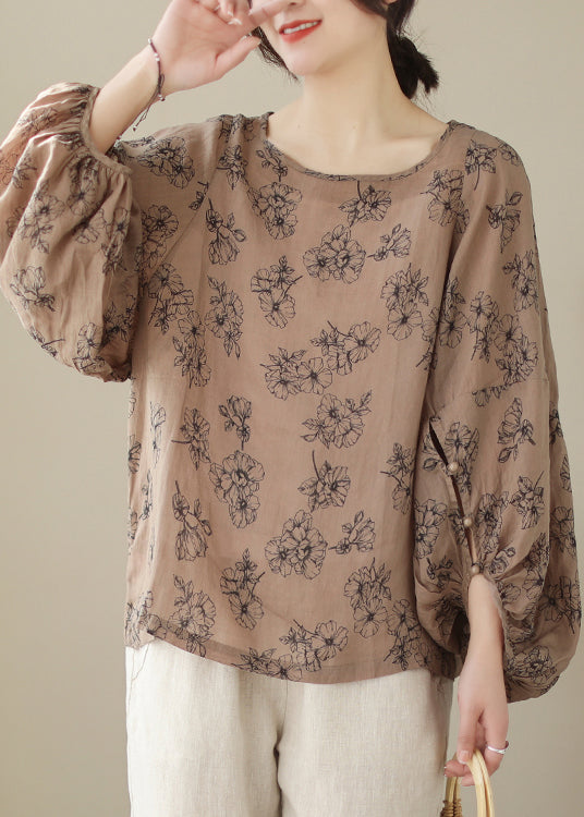 Classic Vintage Shirt with a Flattering Fit