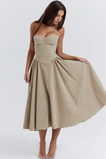 Effortlessly Elegant Dress with a Timeless Design