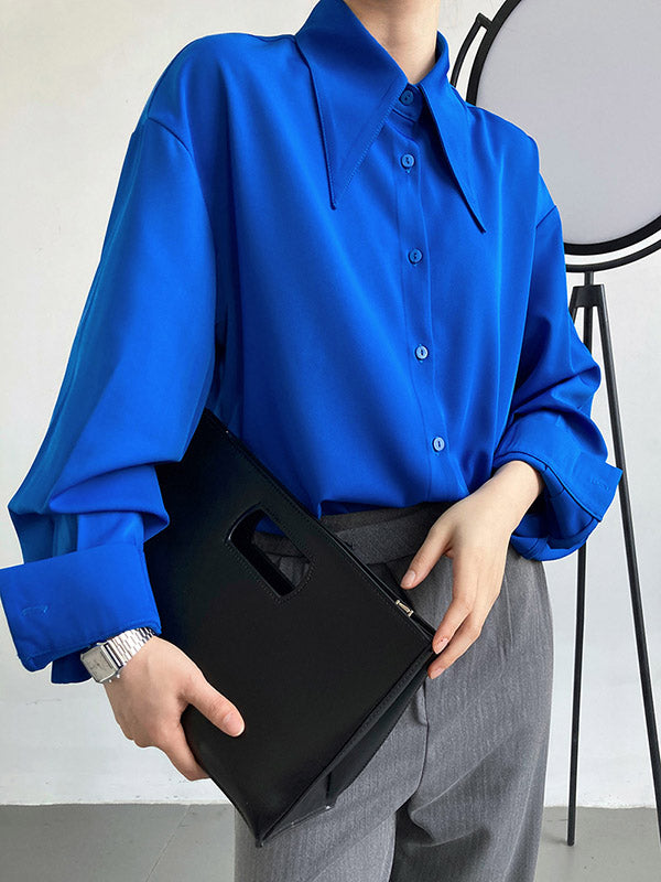 Sophisticated Blouse with a Clean Classic Look