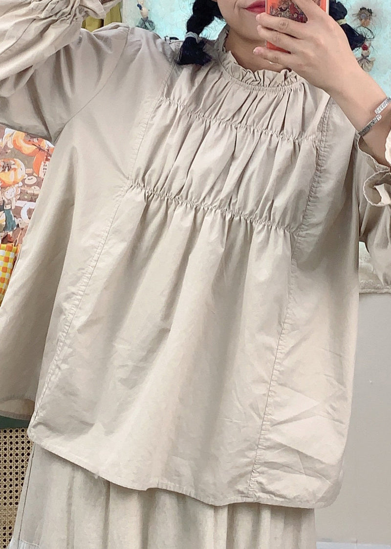 Well Tailored Top with a Graceful Silhouette
