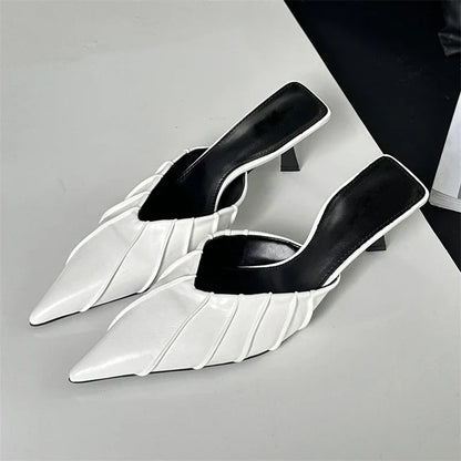 A Vintage Style Heels with Delicate Timeless Details
