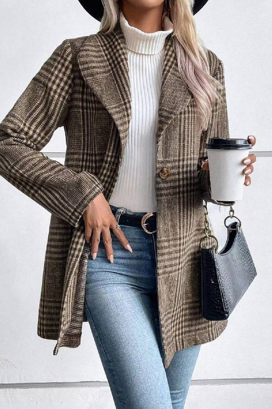 Well Tailored Jacket with a Graceful Silhouette