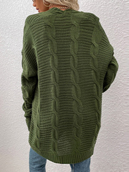 Well Tailored Cardigan with a Graceful Silhouette