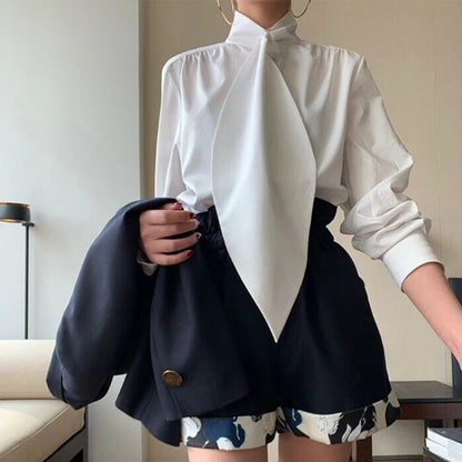 Well Tailored Blouse with a Graceful Silhouette