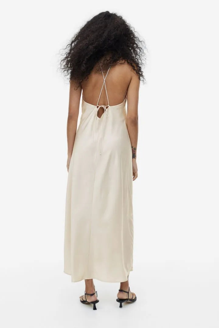 Beautifully Crafted Garment in a Classic Style