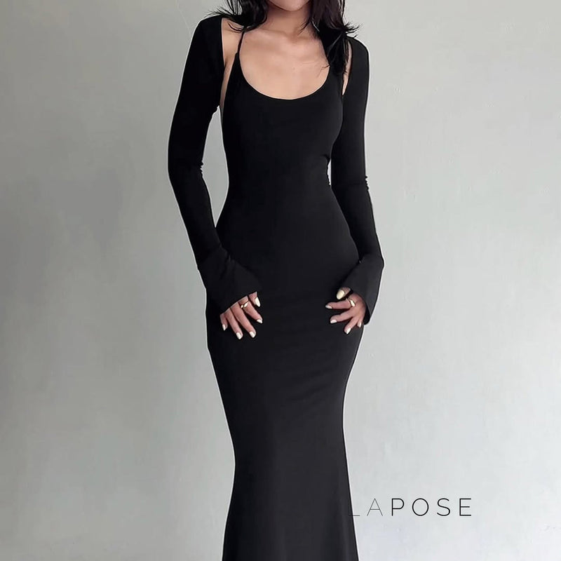 Gracefully Styled Garment for Any Occasion