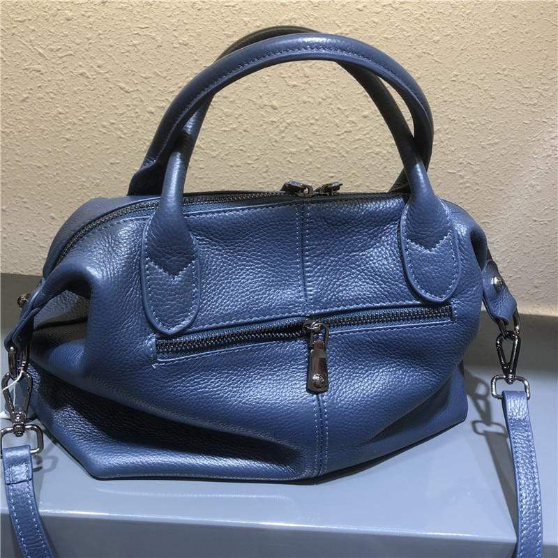 Sophisticated Bag with a Clean Classic Look