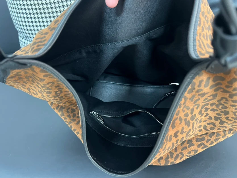 Gracefully Styled Bag for Any Occasion