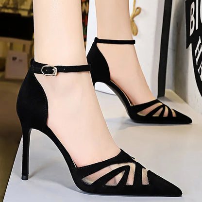 Well Tailored Sandals with a Graceful Silhouette